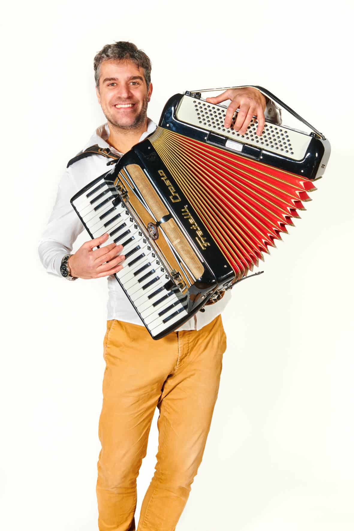 musicien déambulation acoustique musicien déambulation acoustique