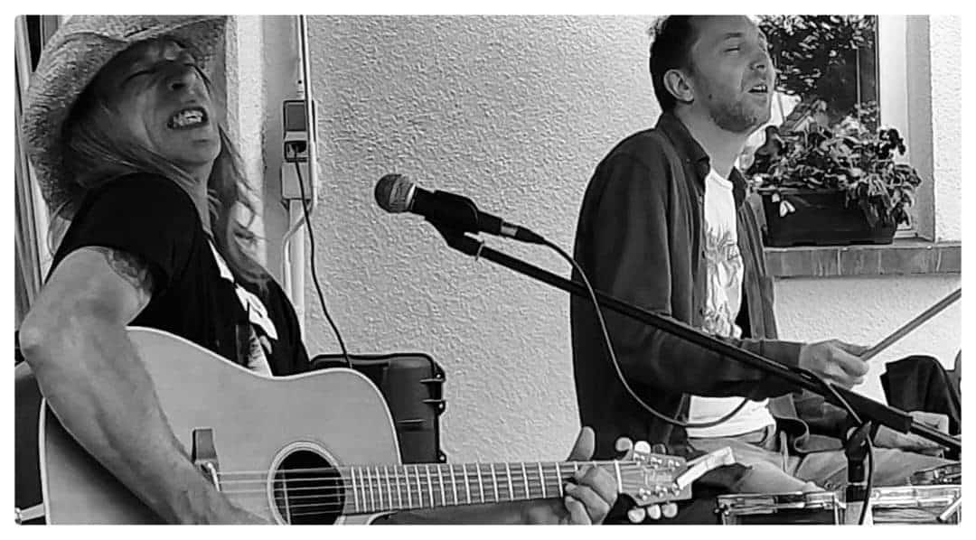 Zak Perry - Auteur-compositeur-interprète texan - Nouvel album 'Waking Up The Vultures' - Musique folk-rock