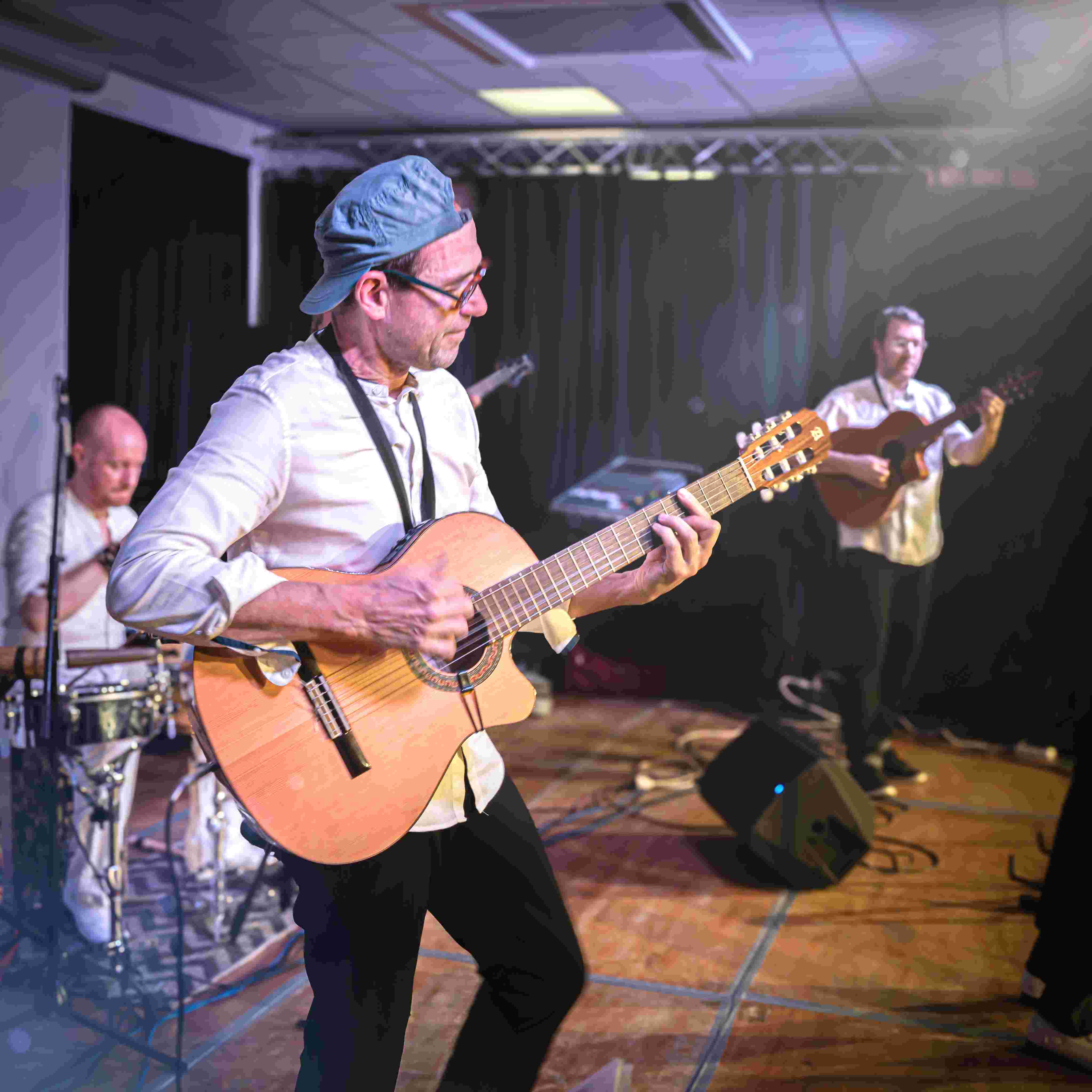 Live Band Cubain pour Votre Événement Spécial Live Band Cubain pour Votre Événement Spécial
