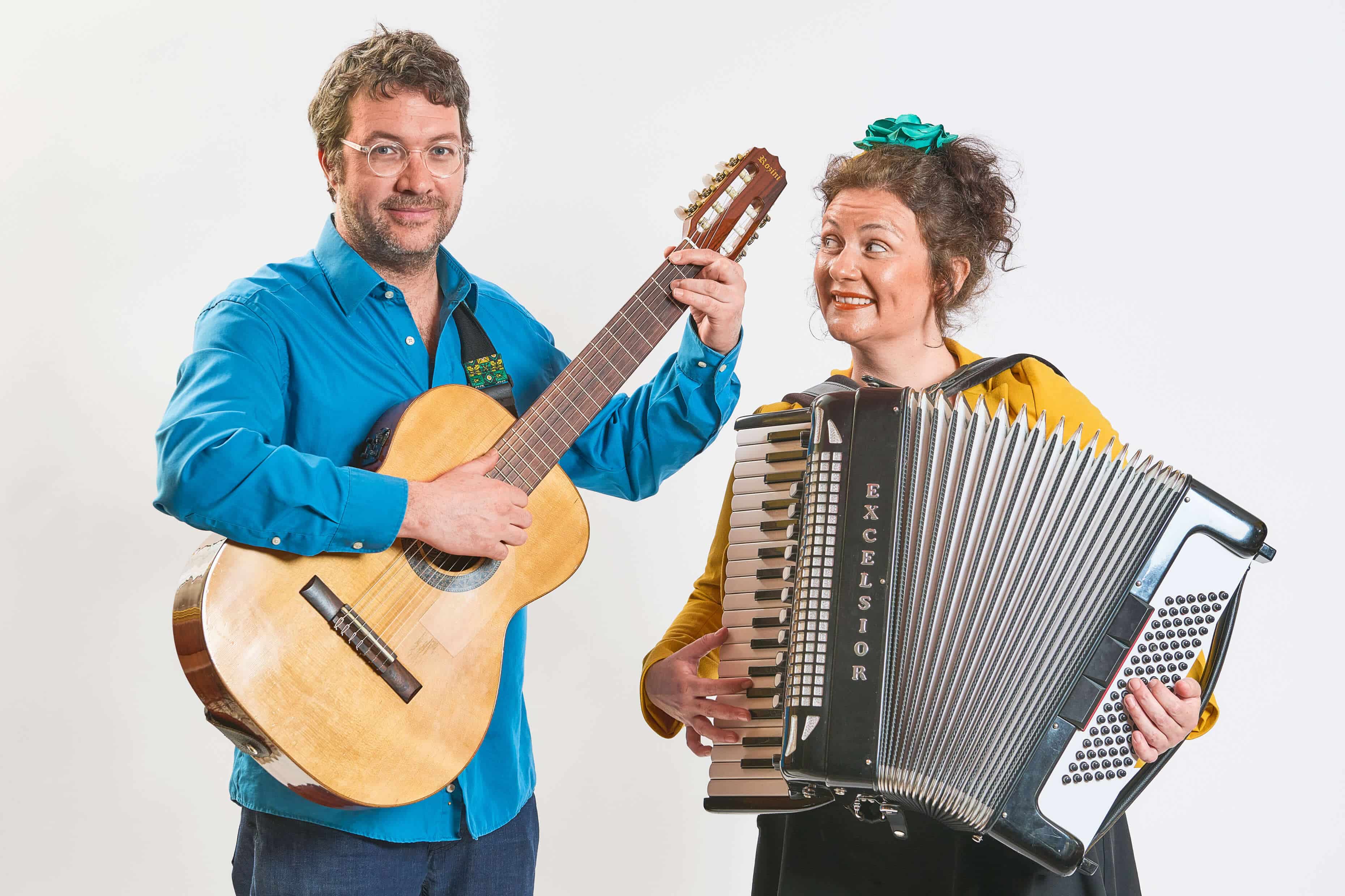 Réservez un Spectacle Incontournable Clémence et Yannis duo latino Réservez un Spectacle Incontournable Clémence et Yannis duo latino